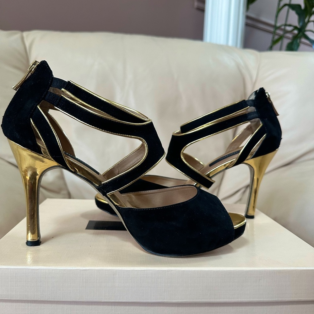 Black Peep Toe Heels trimmed in Gold